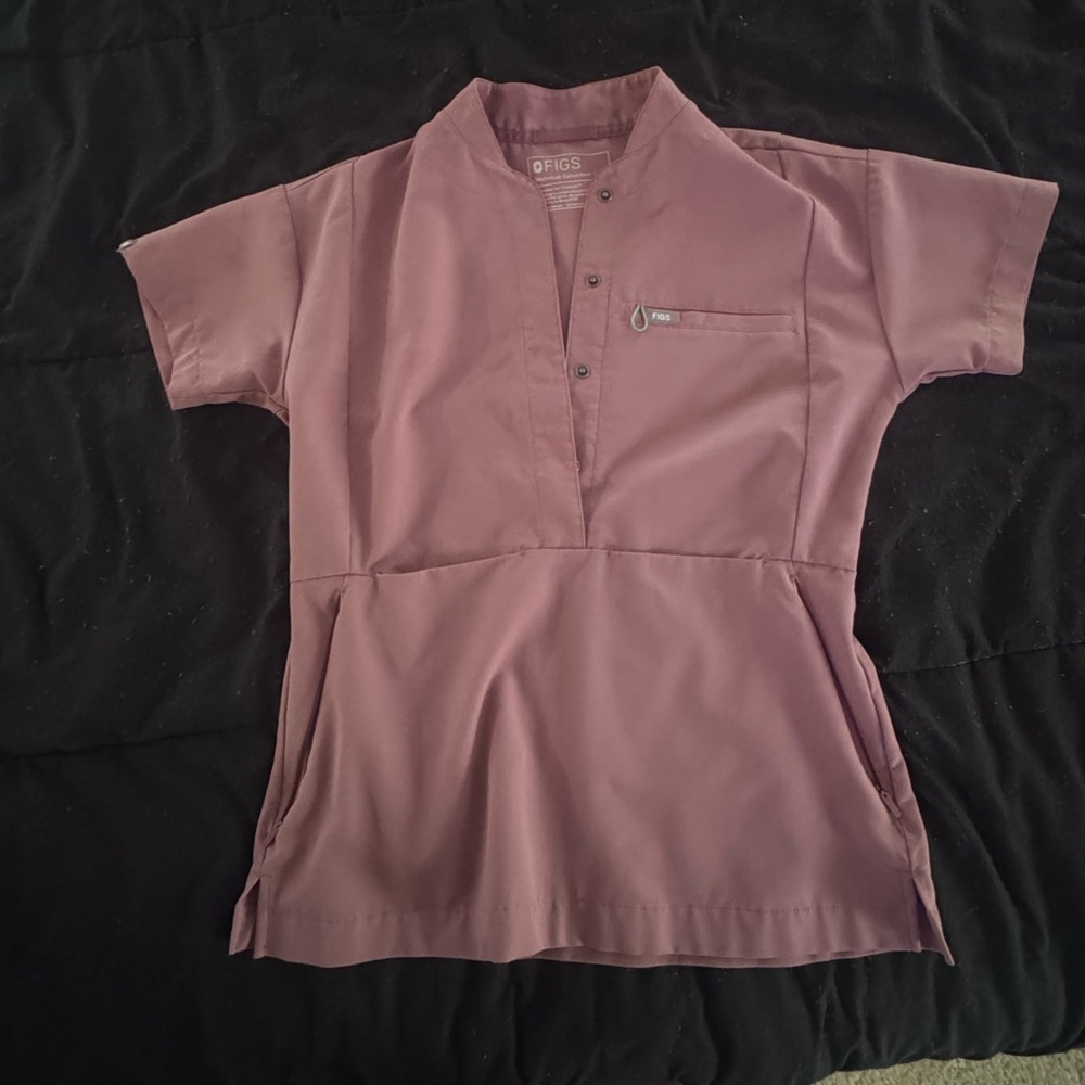 FIGS Mauve Henley Scrub Top